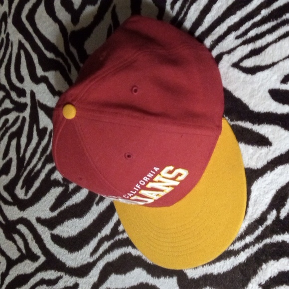 USC Trojans Snapback Hat - Picture 3 of 6